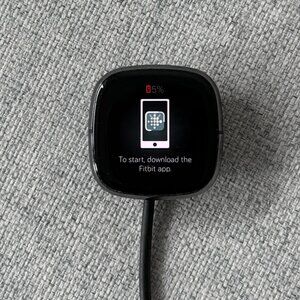 Fitbit Versa 3 - Black (O $250)